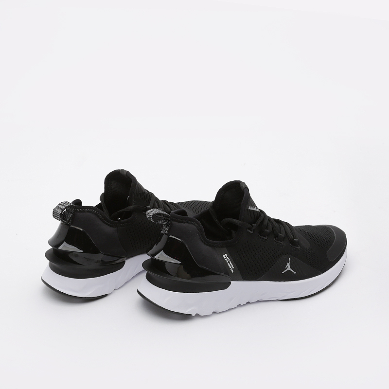мужские черные кроссовки Jordan React Havoc AR8815-001 - цена, описание, фото 4